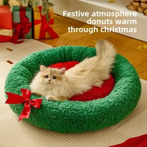 Warm Semi-Enclosed Cat Bed – Christmas Style Winter Pet Nest for Cats and Dogs